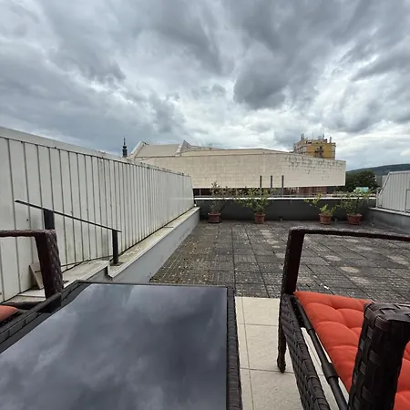 S Velkou Terasou V Srdci Trencina Apartmán Trencin